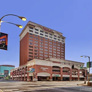 Hampton St Louis- At The Arch Hotel Saint-Louis