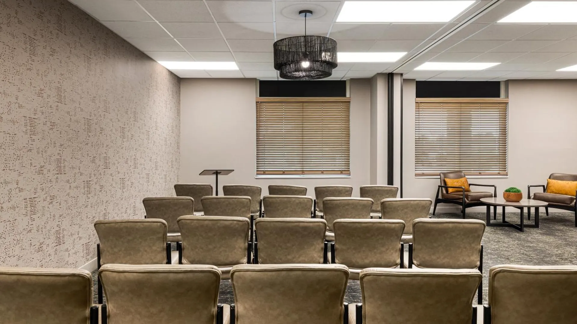 Four Points By Sheraton Columbus-Polaris 3*, Columbus