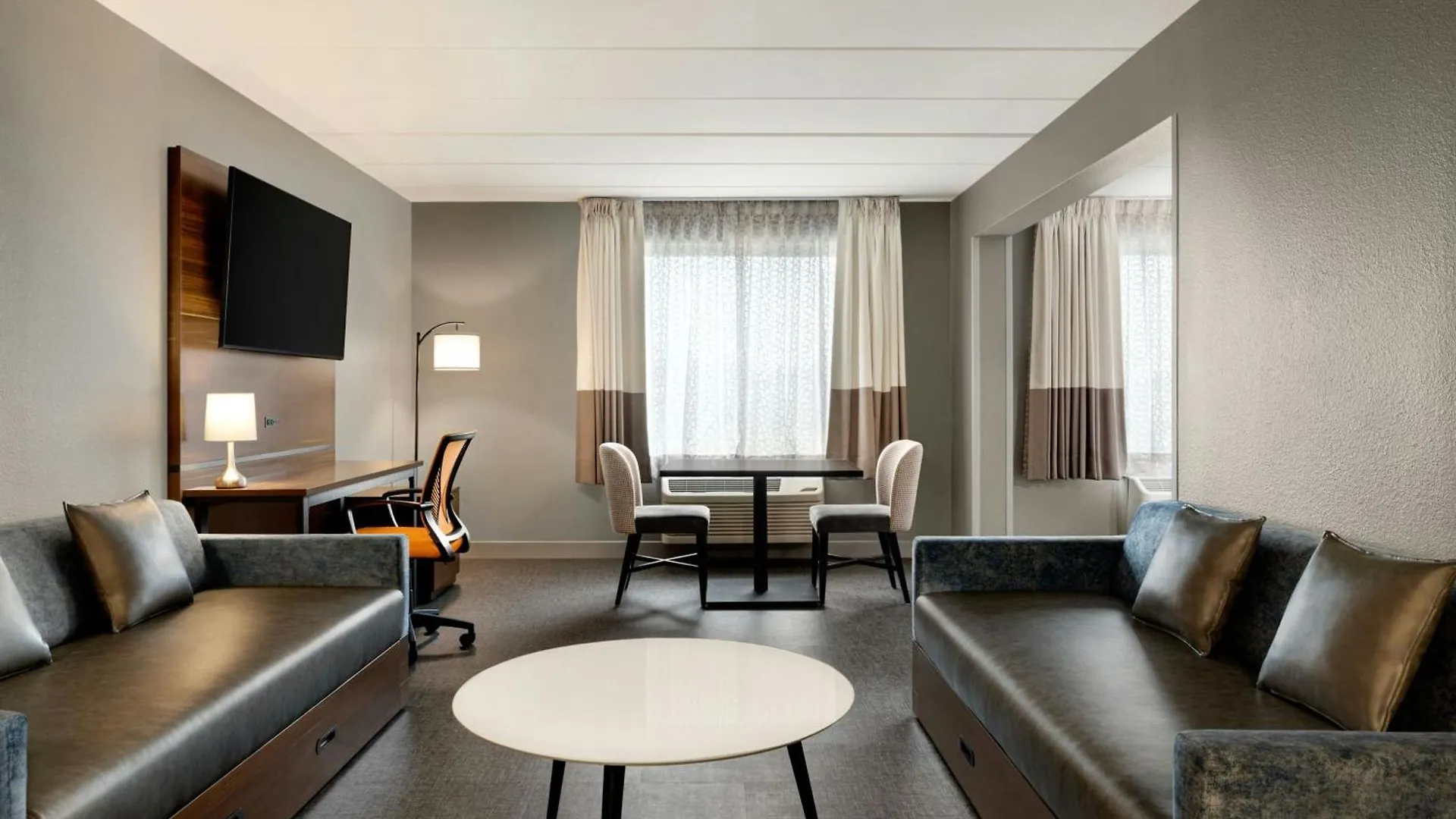 Four Points By Sheraton Columbus-Polaris Hotel Columbus
